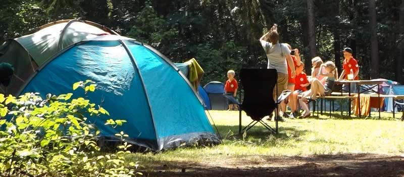 Kids beim Camping