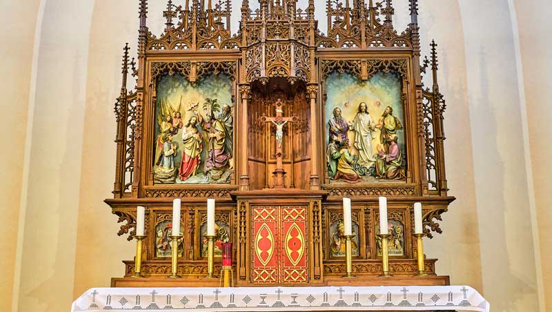 Altar Detail